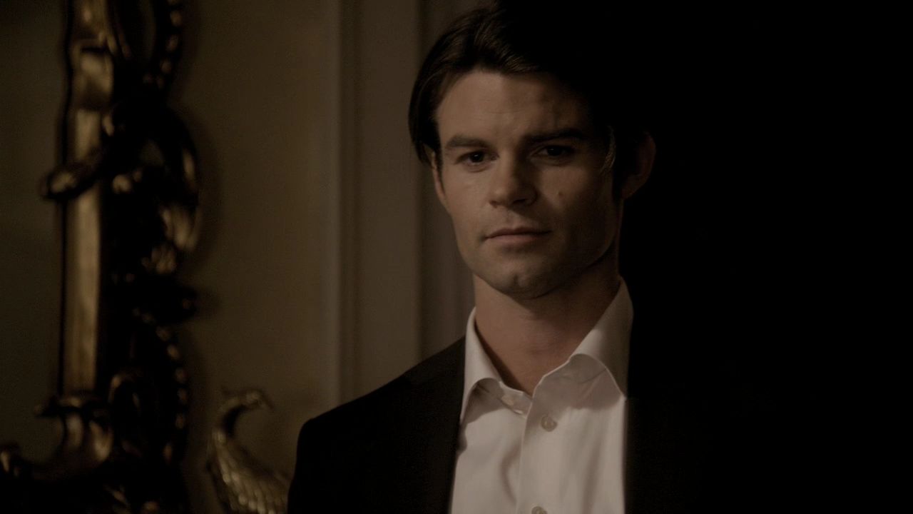 219VampireDiaries1415.jpg