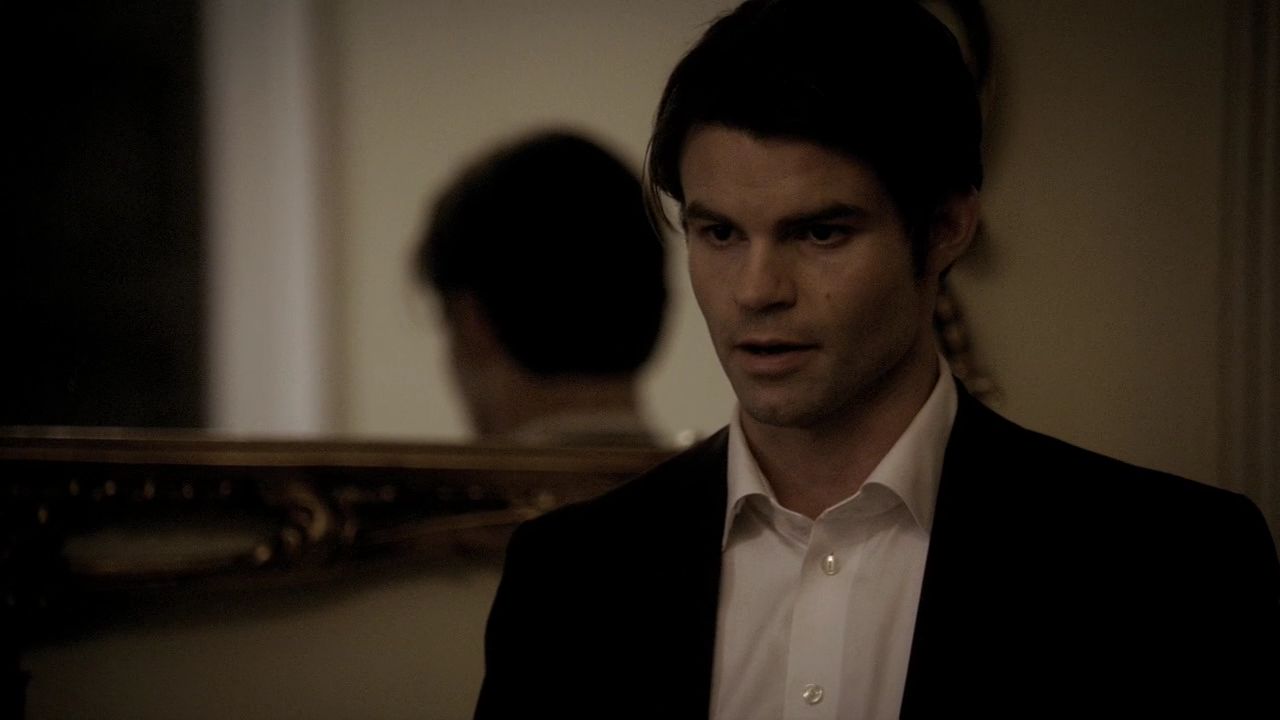 219VampireDiaries1425.jpg