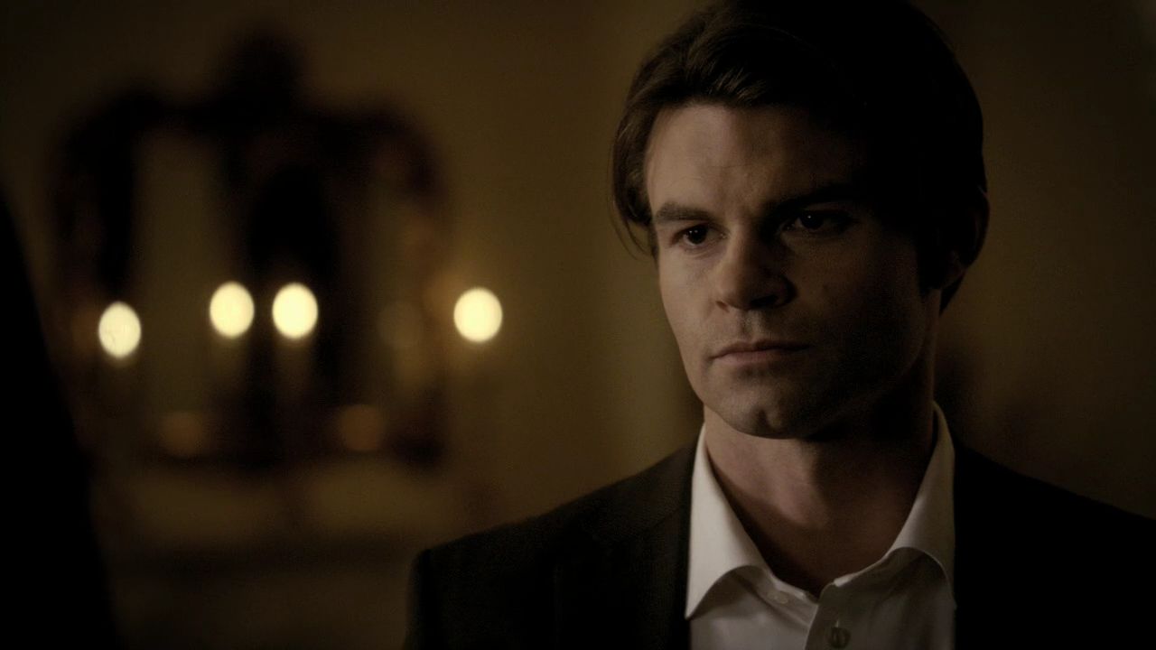 219VampireDiaries1464.jpg