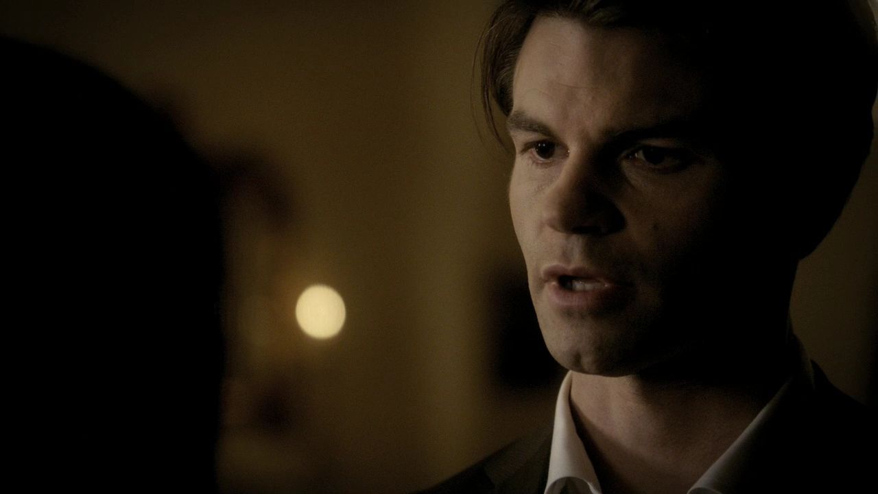 219VampireDiaries1478.jpg