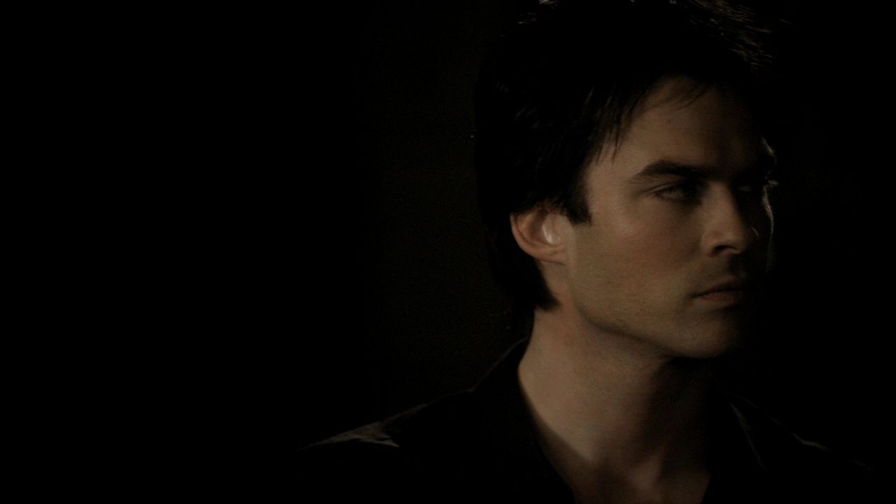 219VampireDiaries1672.jpg