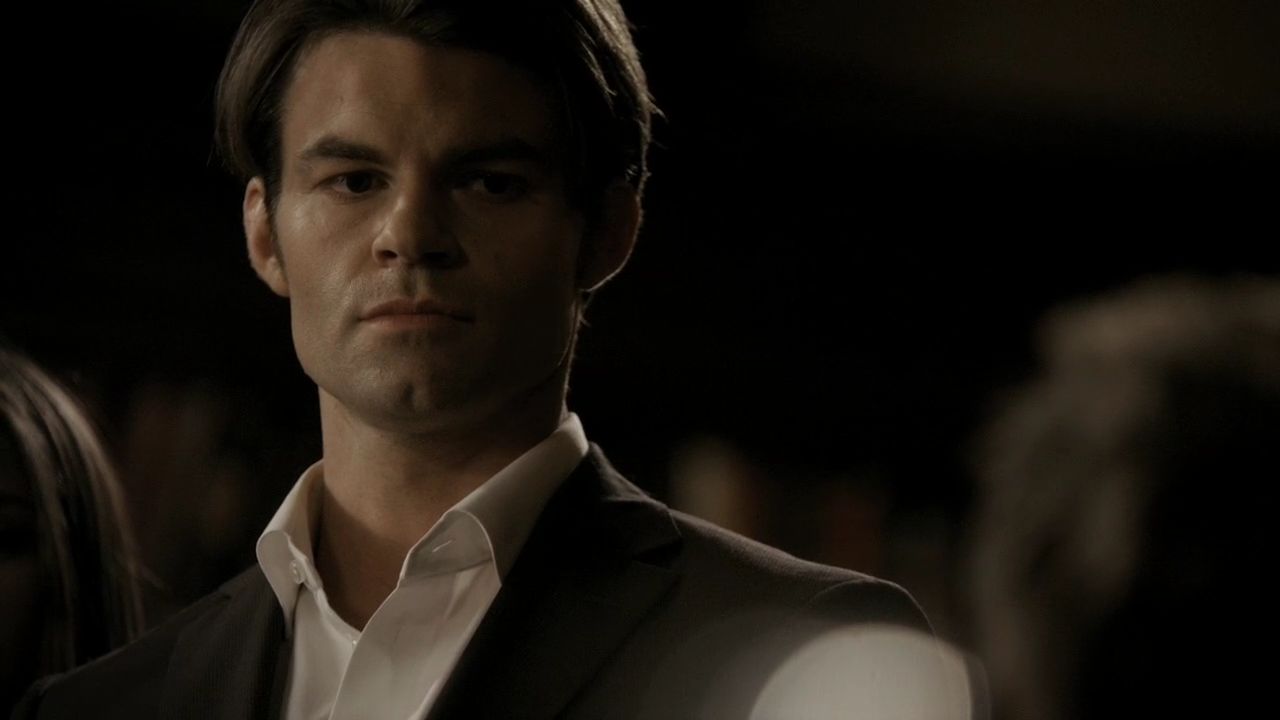 219VampireDiaries1681.jpg