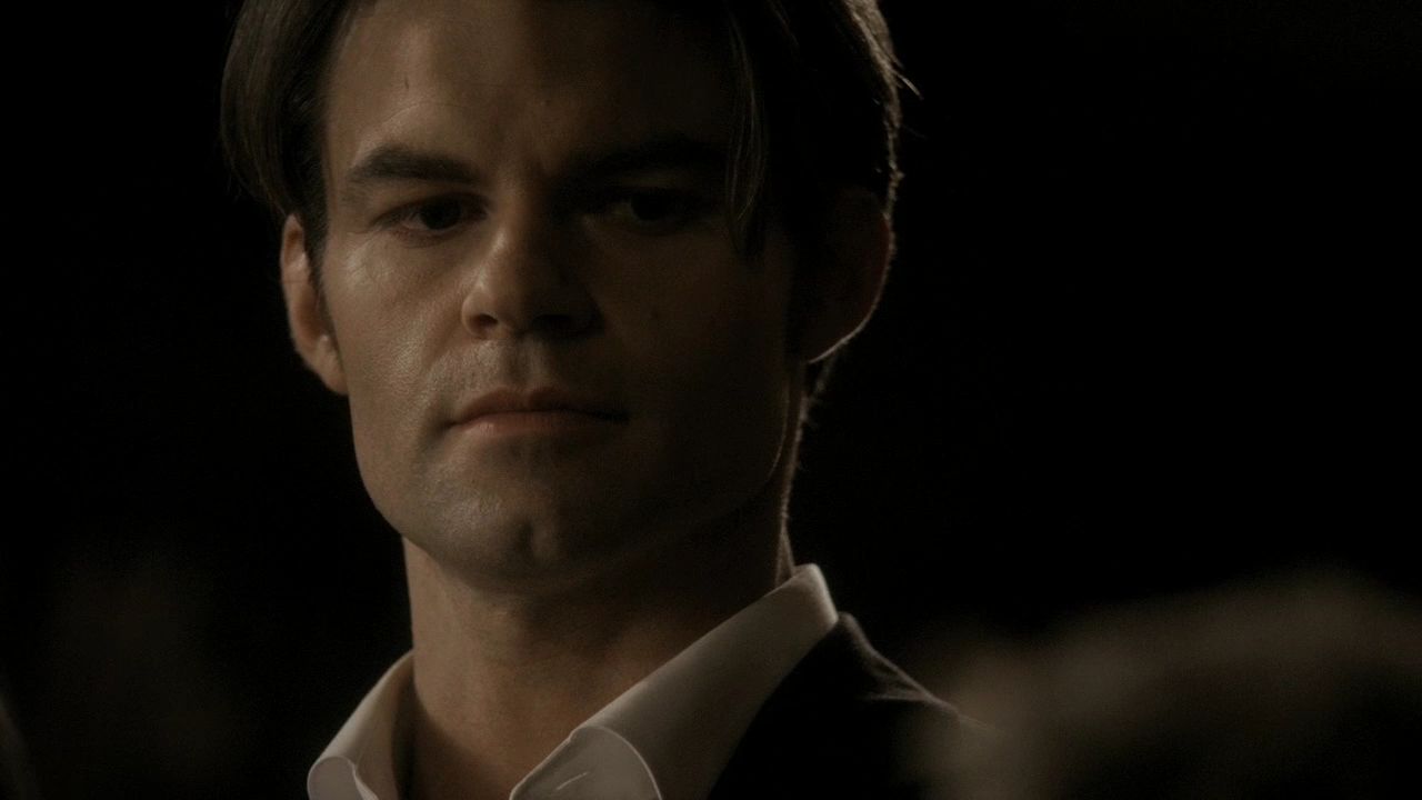 219VampireDiaries1689.jpg