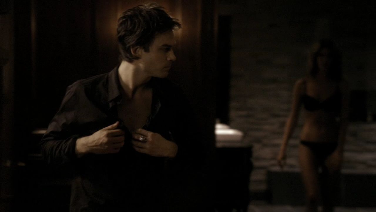 219VampireDiaries1733.jpg