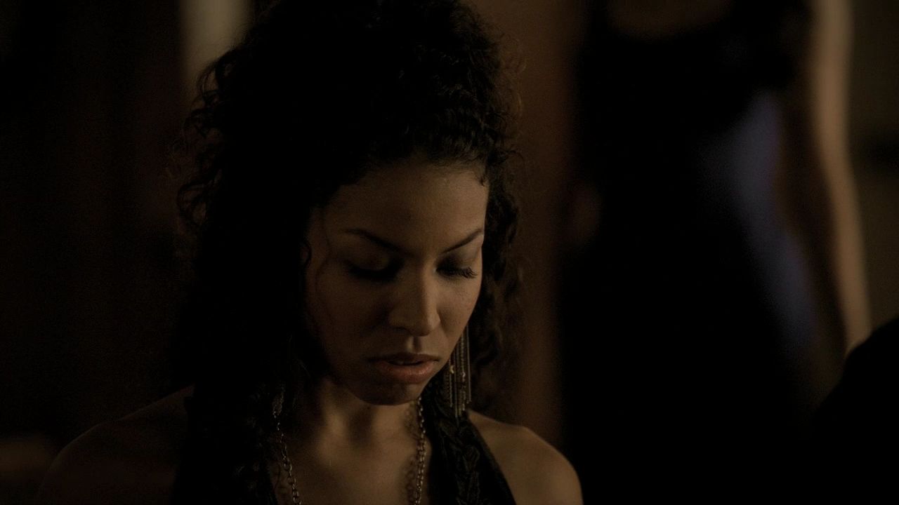 219VampireDiaries1810.jpg