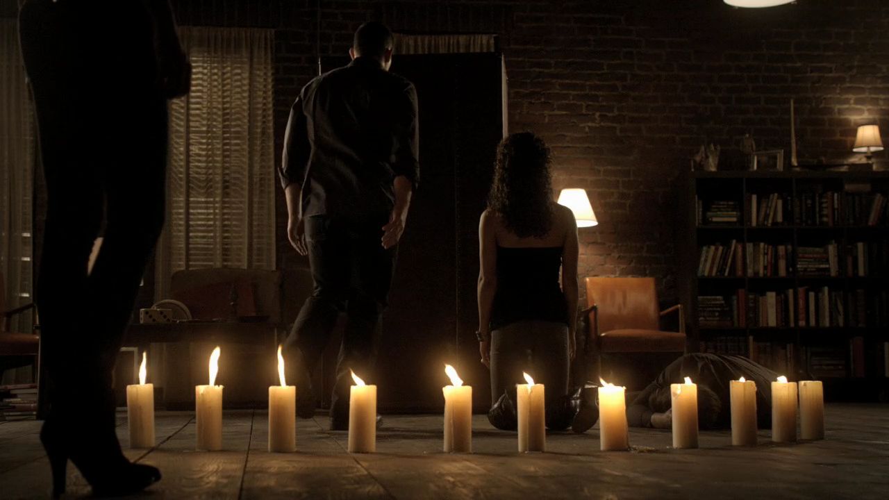 219VampireDiaries1828.jpg
