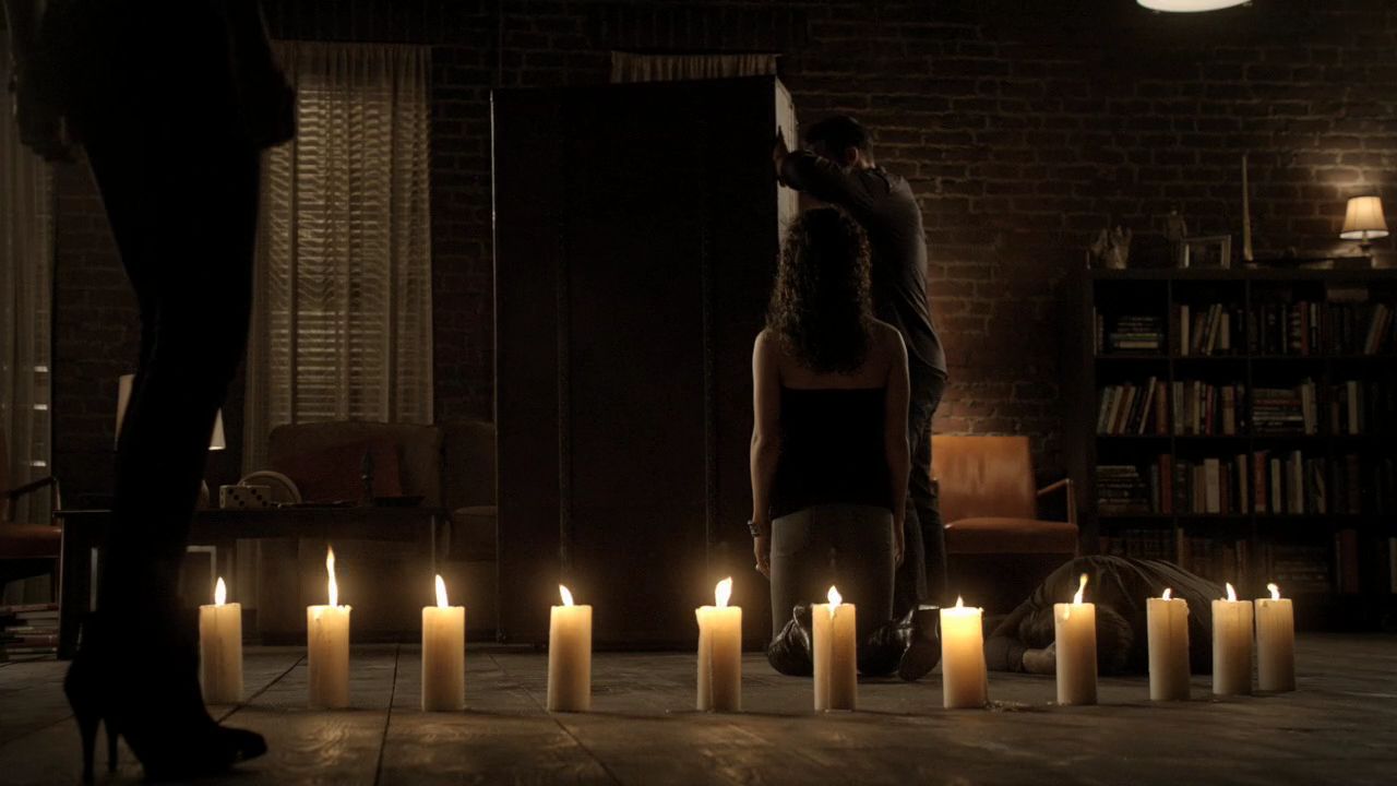 219VampireDiaries1833.jpg