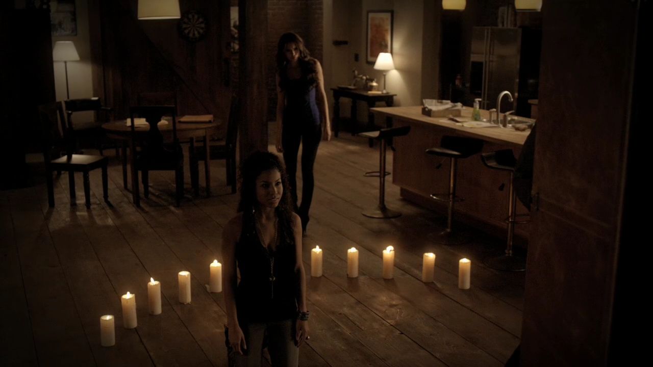 219VampireDiaries1836.jpg