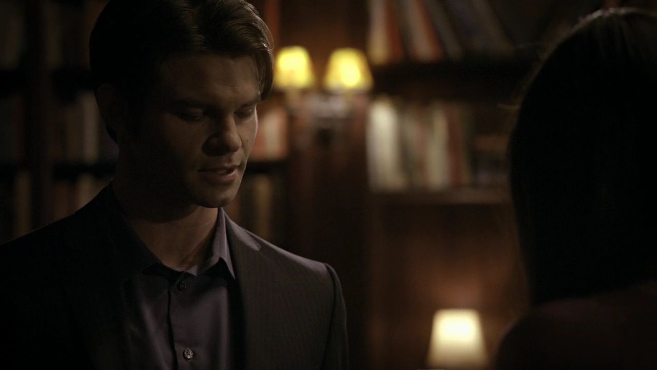 220VampireDiaries0176.jpg