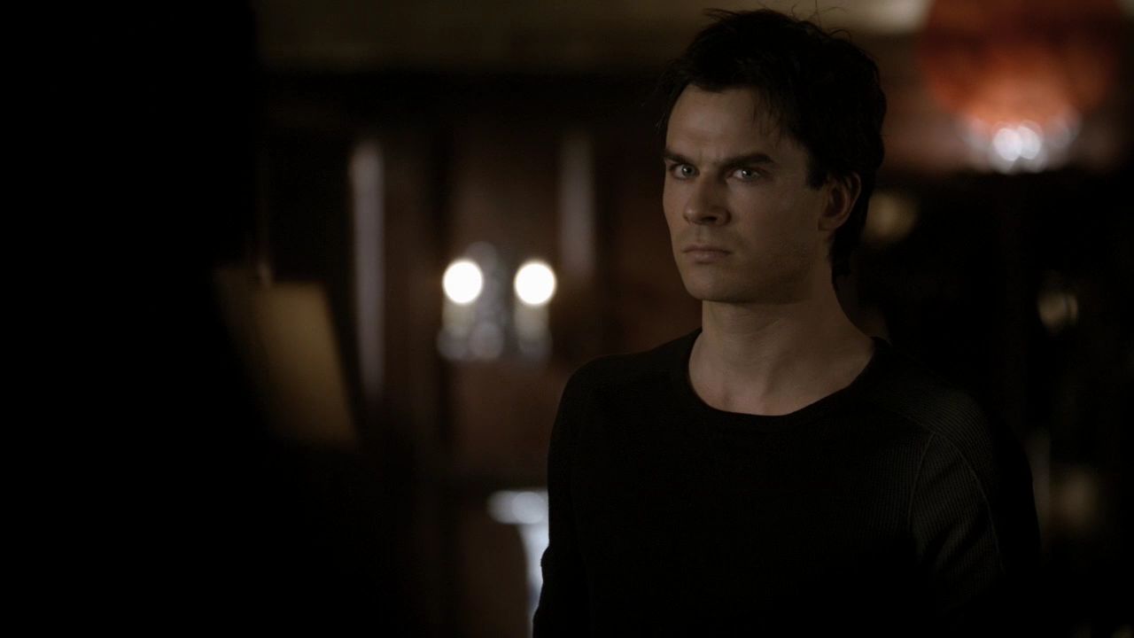220VampireDiaries0213.jpg