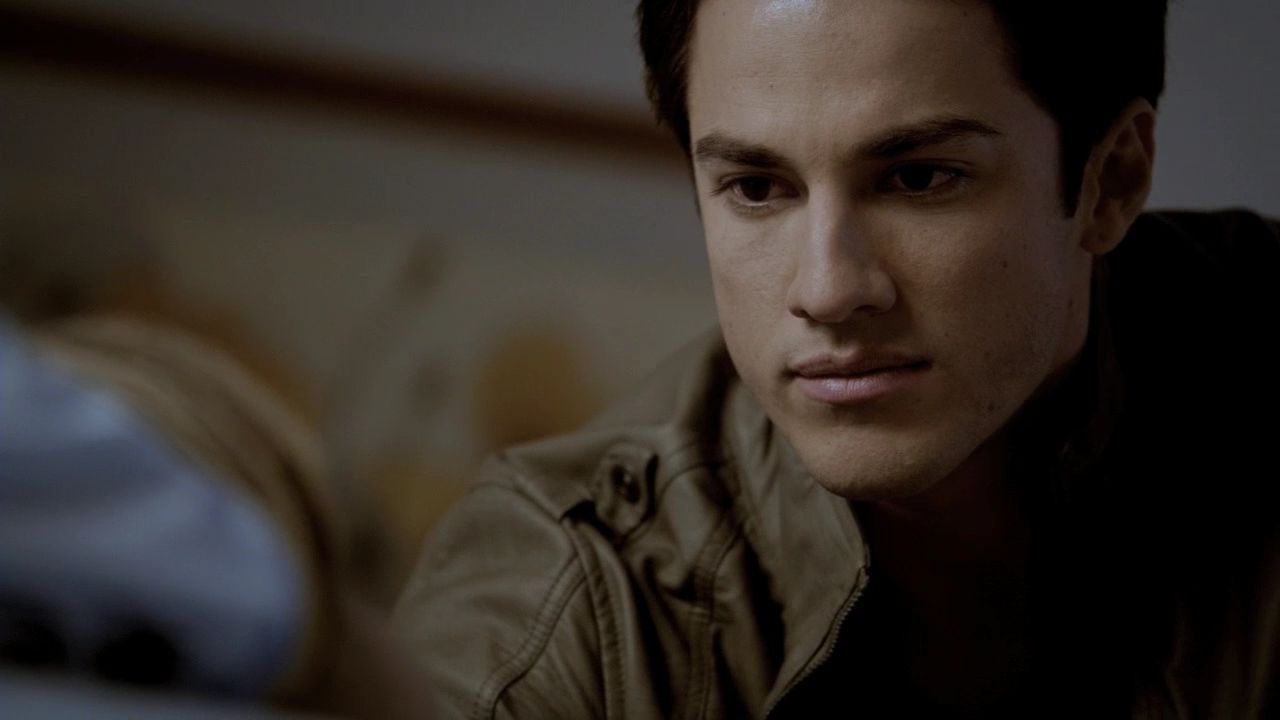 220VampireDiaries0242.jpg