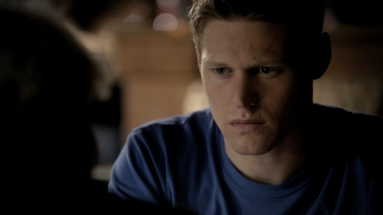 220VampireDiaries0285.jpg