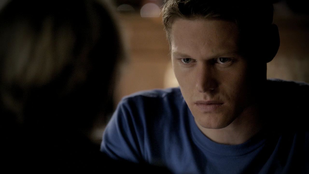 220VampireDiaries0288.jpg