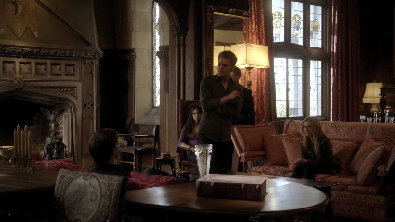 220VampireDiaries0311.jpg