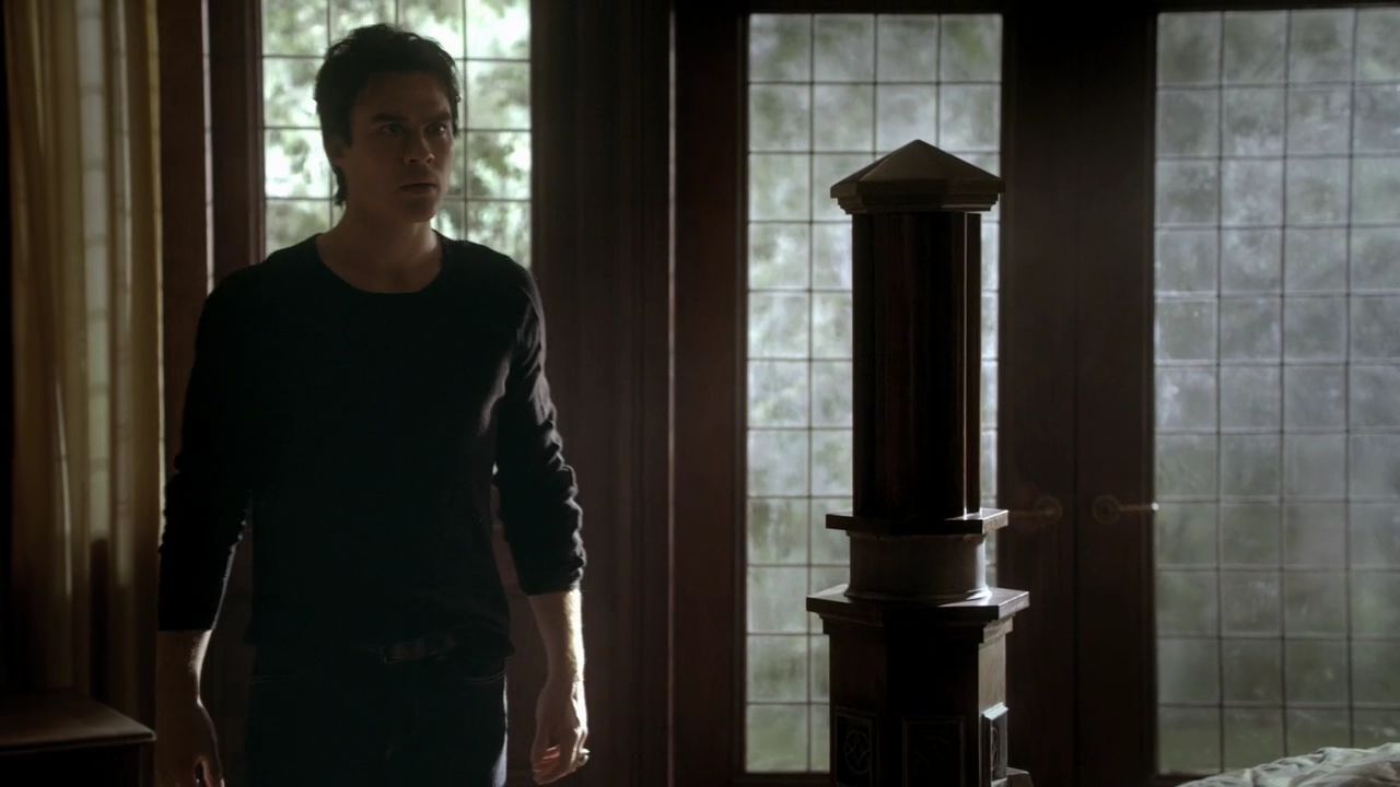 220VampireDiaries0339.jpg