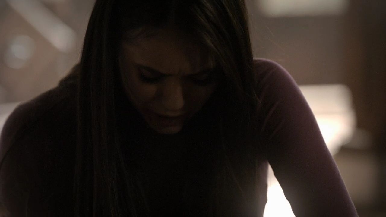 220VampireDiaries0483.jpg