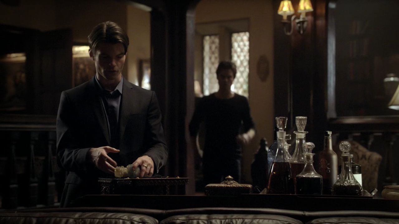 220VampireDiaries0489.jpg