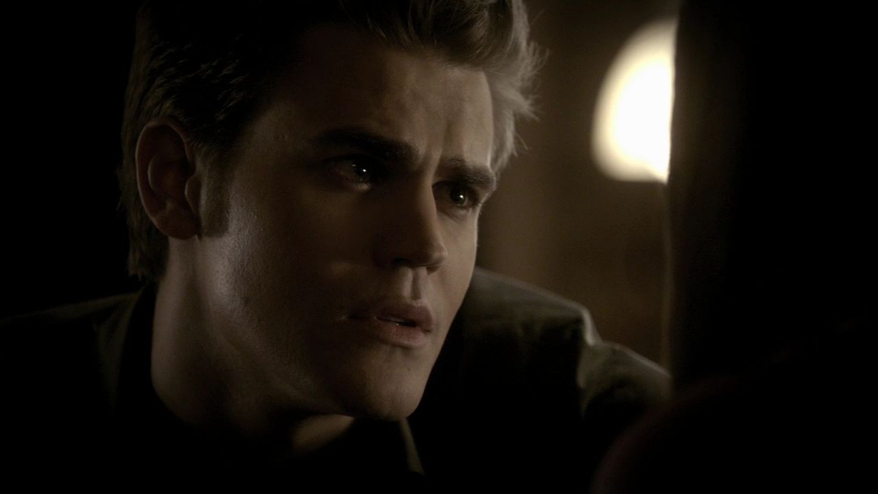 220VampireDiaries0570.jpg
