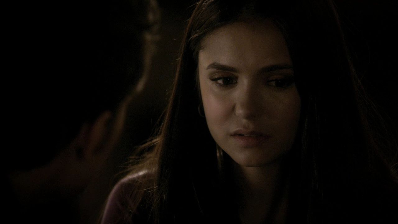 220VampireDiaries0572.jpg