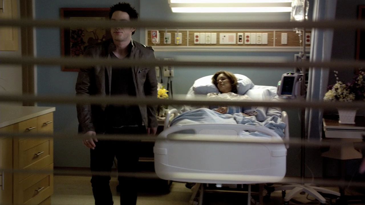 220VampireDiaries0592.jpg