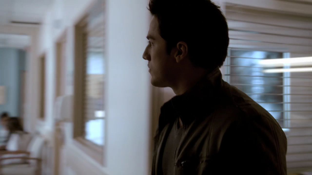 220VampireDiaries0594.jpg