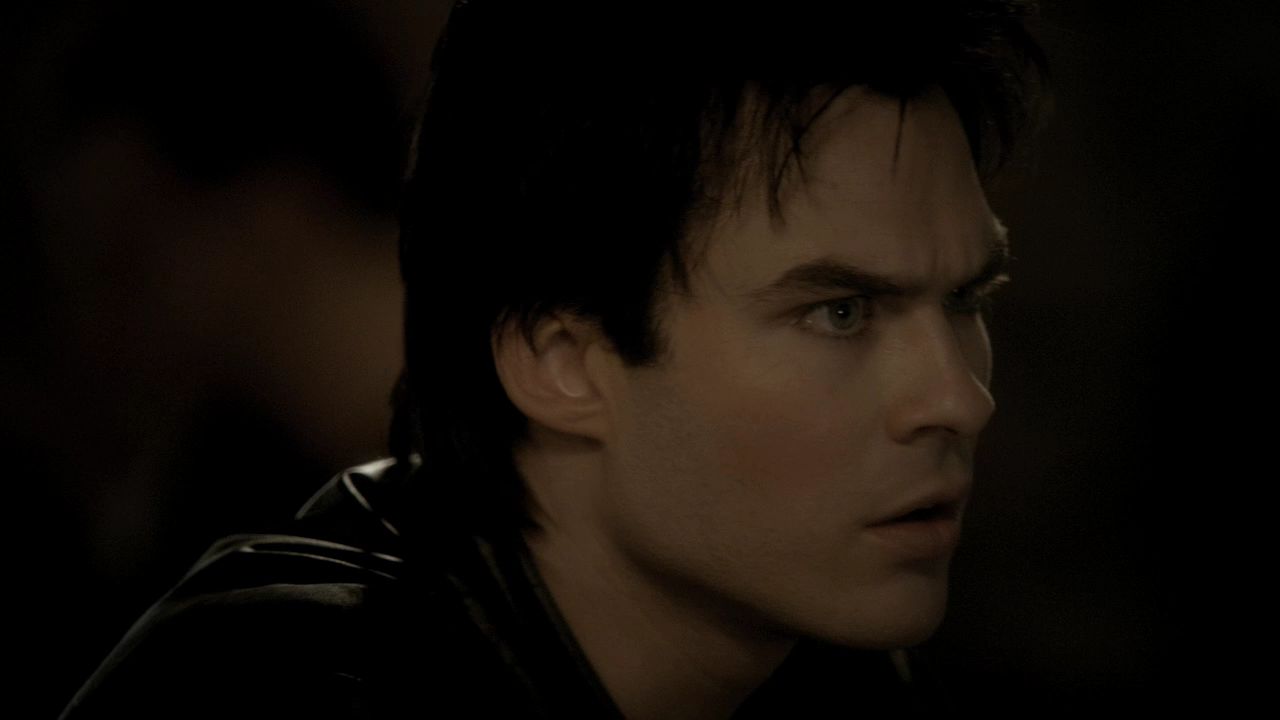 220VampireDiaries0758.jpg