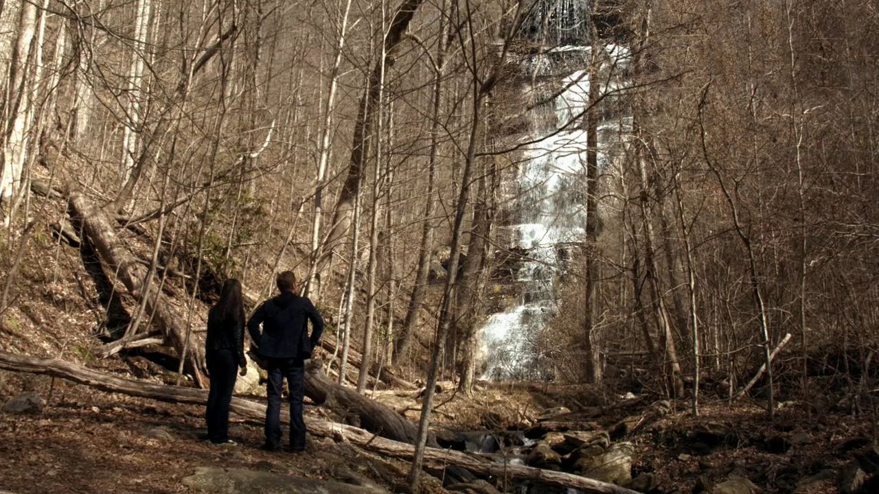 220VampireDiaries0798.jpg