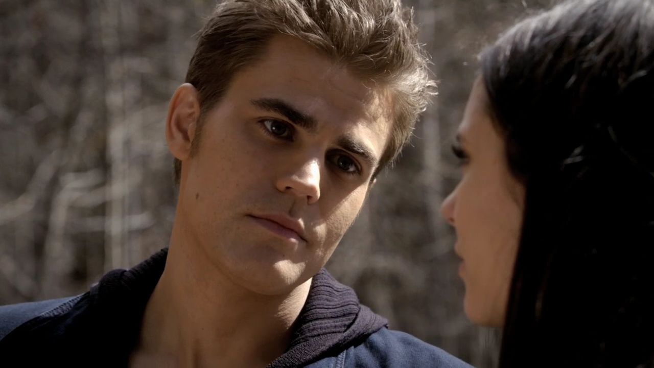 220VampireDiaries0810.jpg