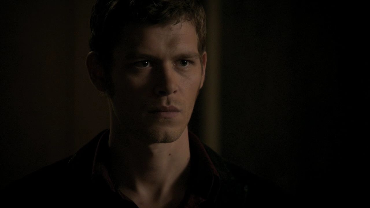 220VampireDiaries1054.jpg