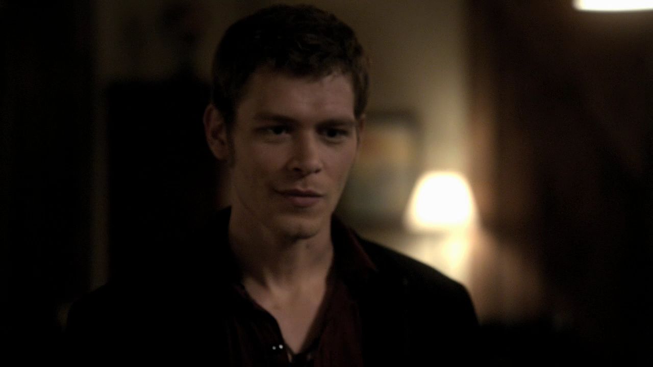 220VampireDiaries1120.jpg