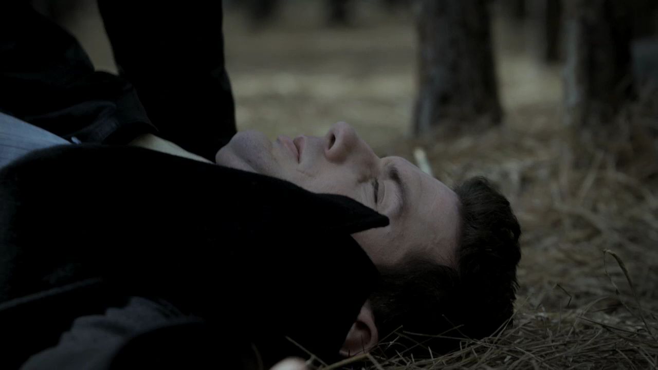 220VampireDiaries1147.jpg