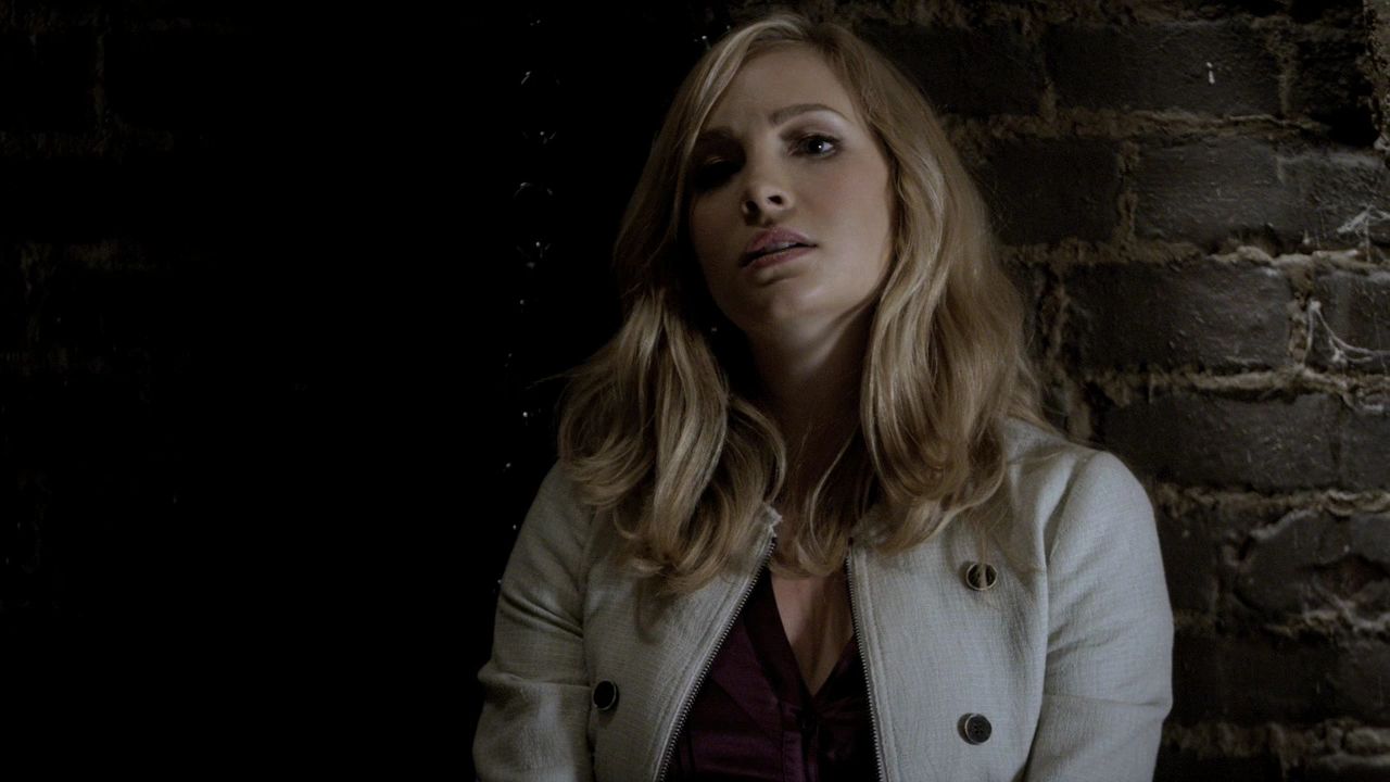 220VampireDiaries1201.jpg