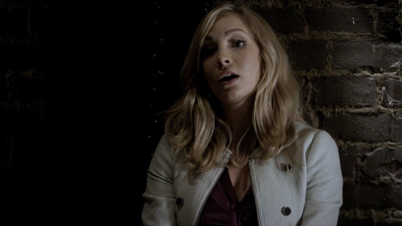 220VampireDiaries1202.jpg