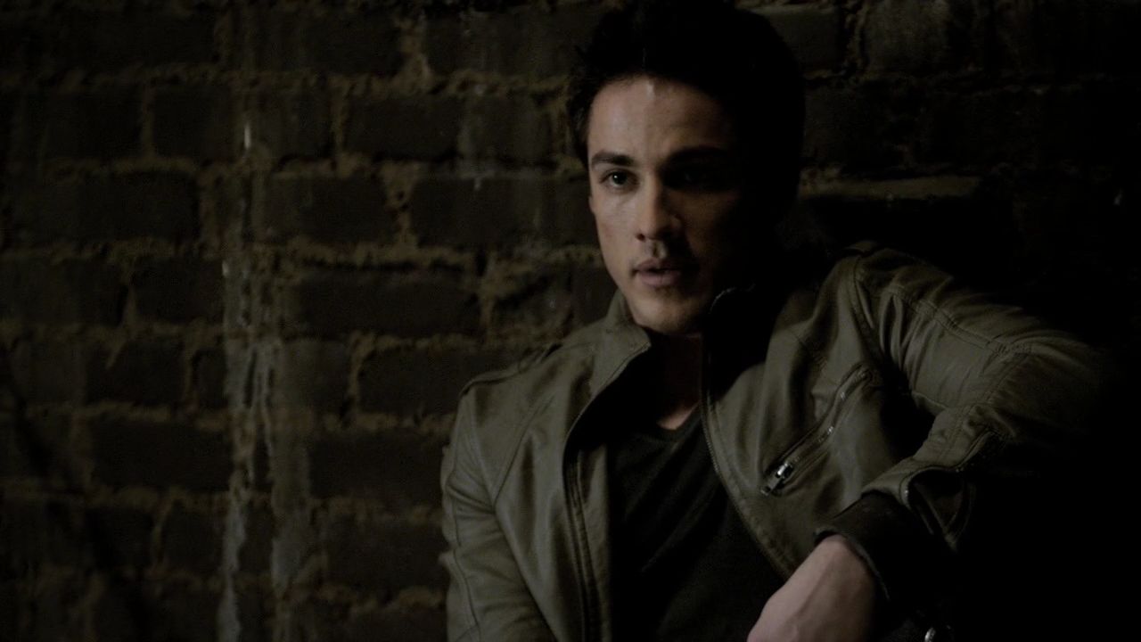 220VampireDiaries1237.jpg