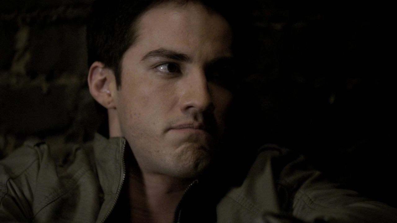 220VampireDiaries1247.jpg