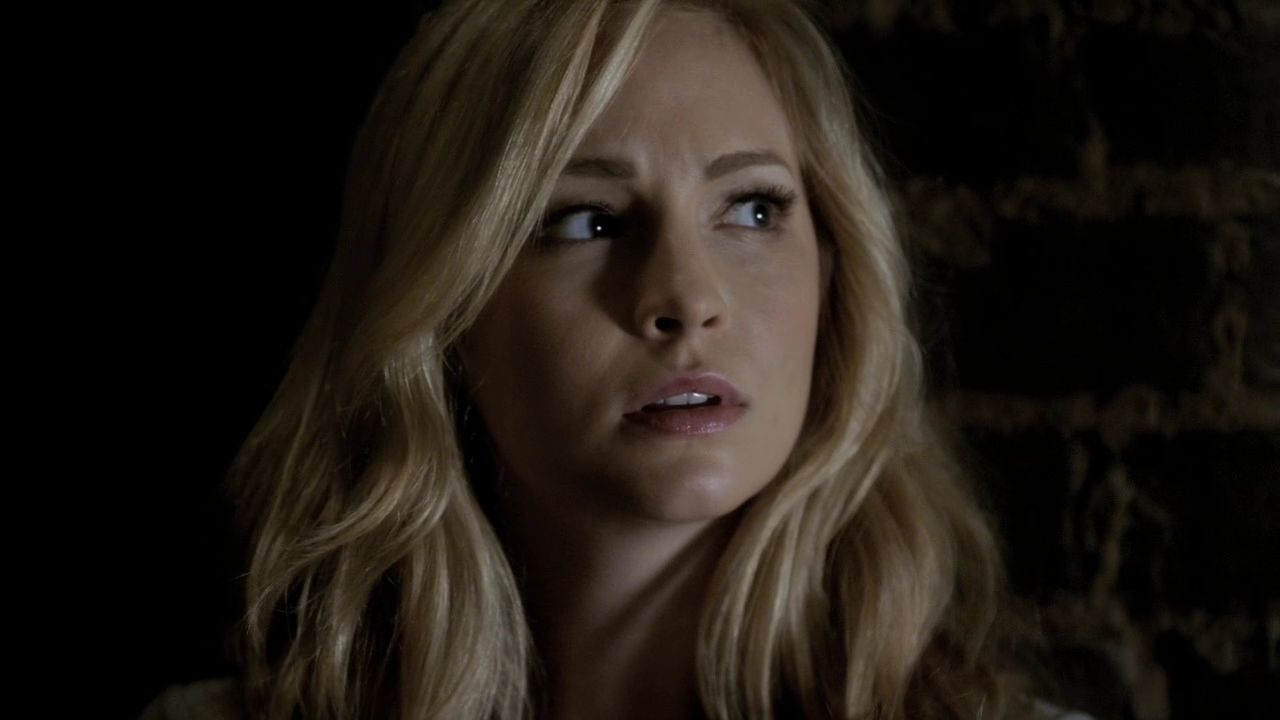 220VampireDiaries1258.jpg