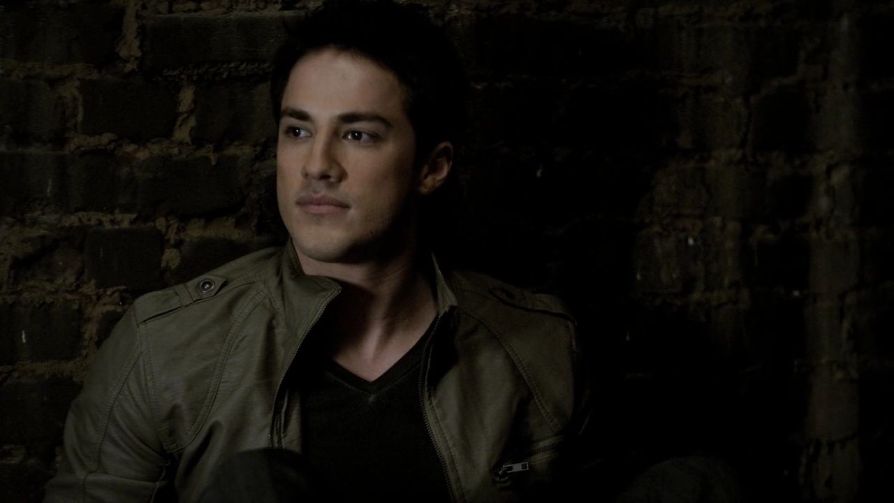 220VampireDiaries1259.jpg