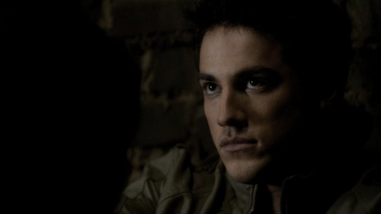 220VampireDiaries1292.jpg