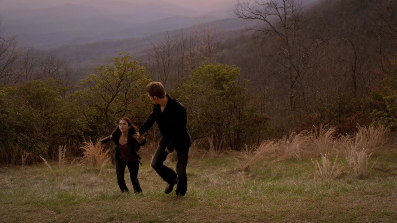 220VampireDiaries1293.jpg