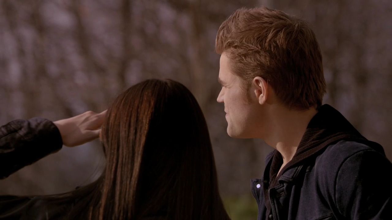 220VampireDiaries1305.jpg
