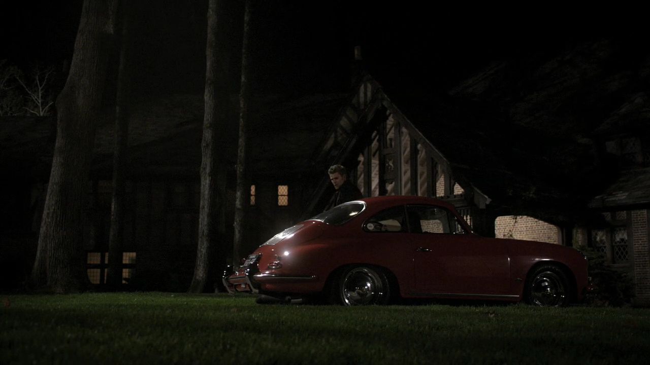 220VampireDiaries1434.jpg