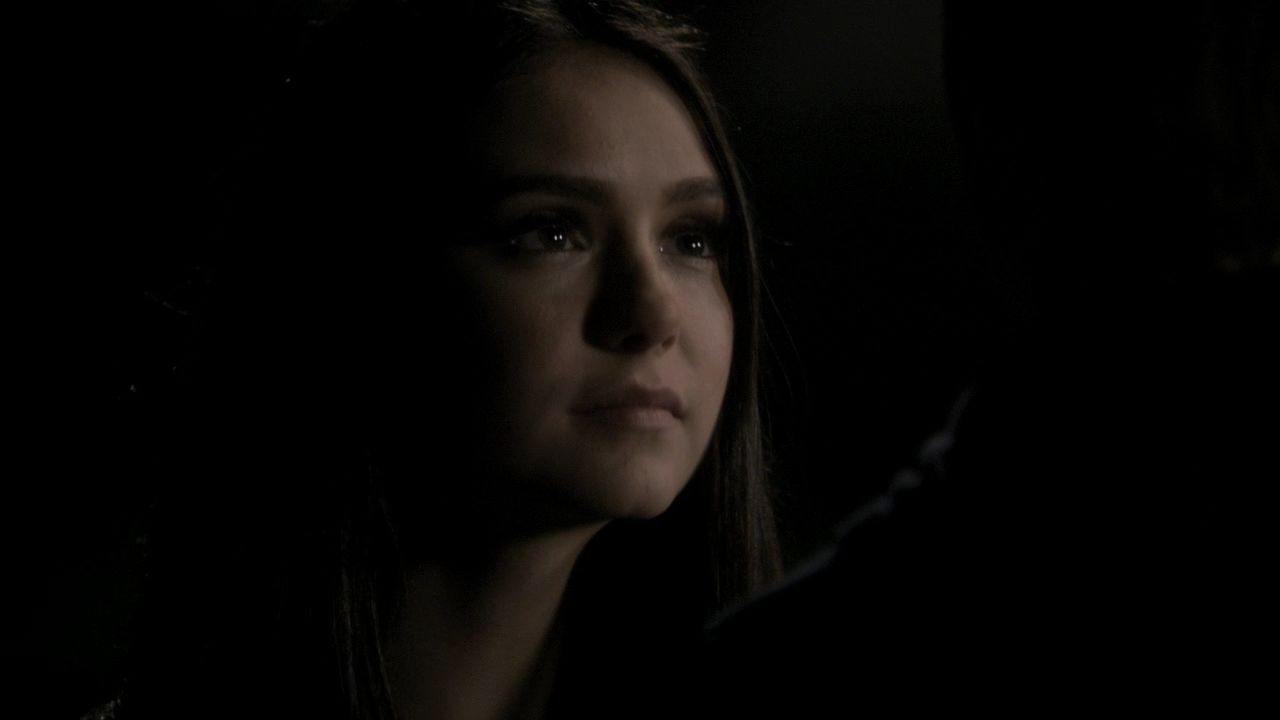 220VampireDiaries1475.jpg