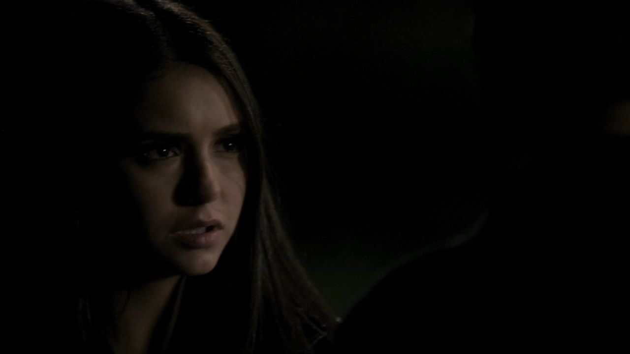 220VampireDiaries1517.jpg