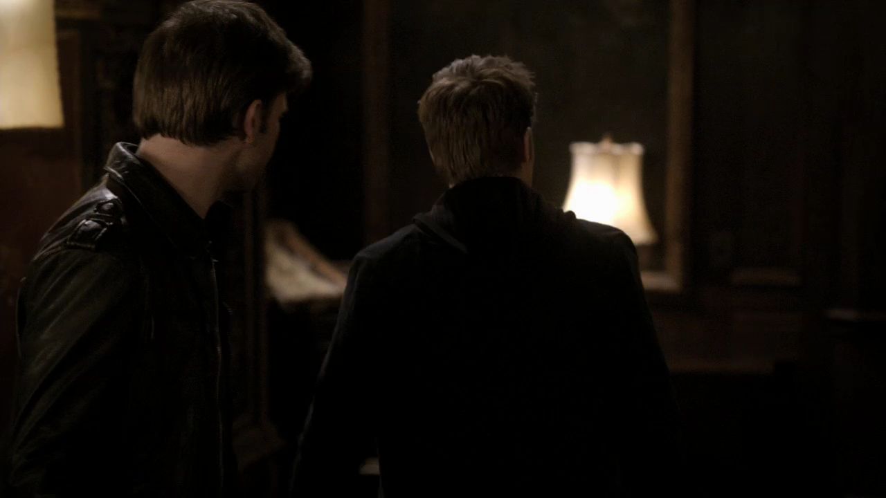 220VampireDiaries1528.jpg