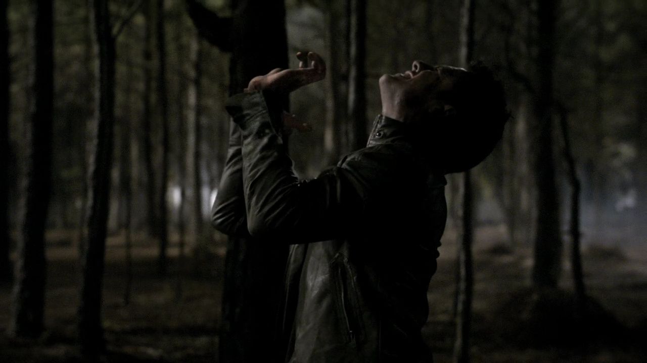 220VampireDiaries1553.jpg