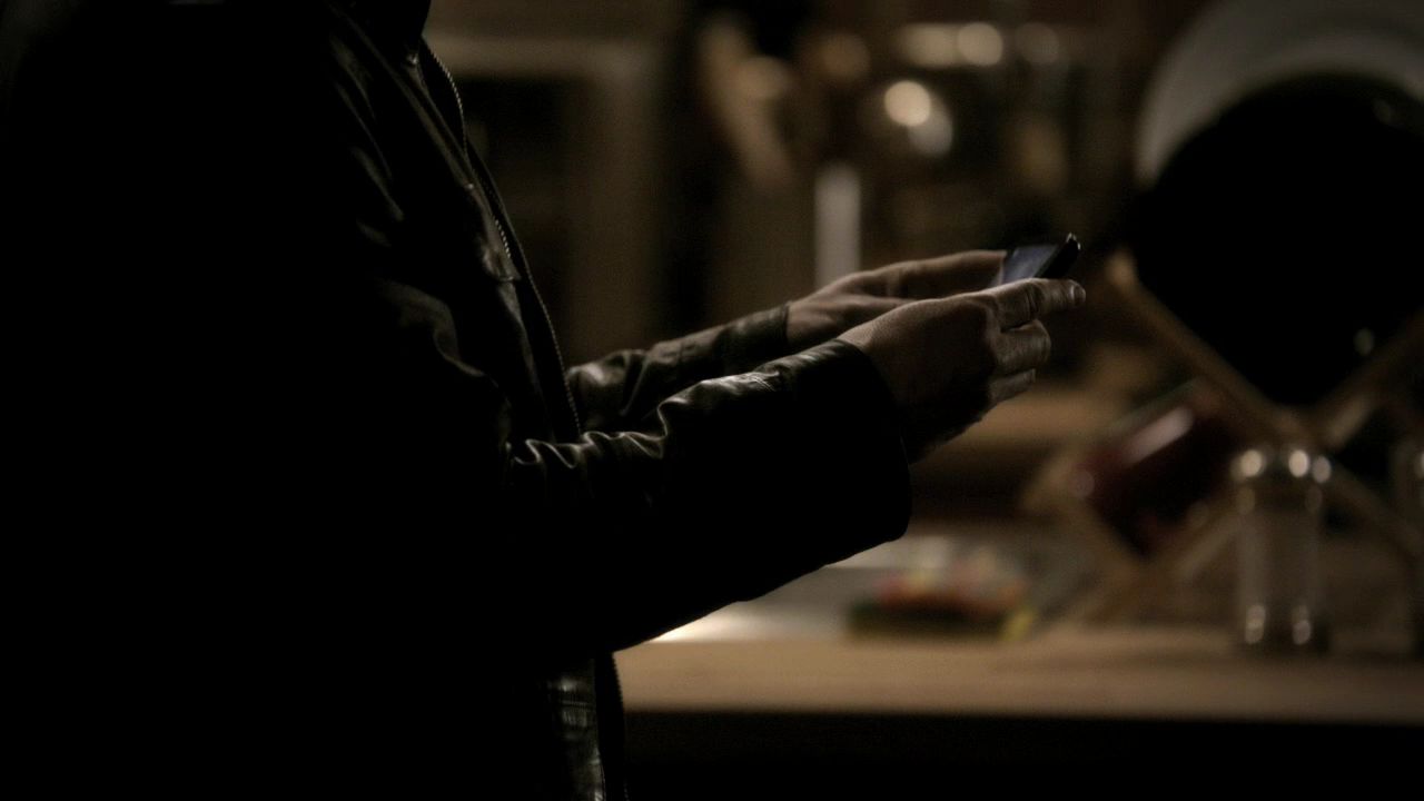 220VampireDiaries1680.jpg