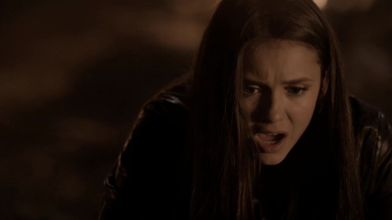 220VampireDiaries1804.jpg