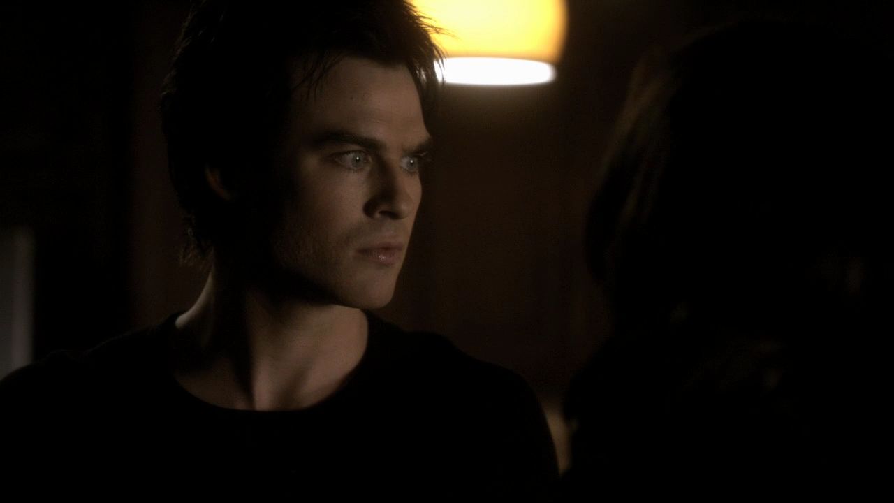 220VampireDiaries1830.jpg