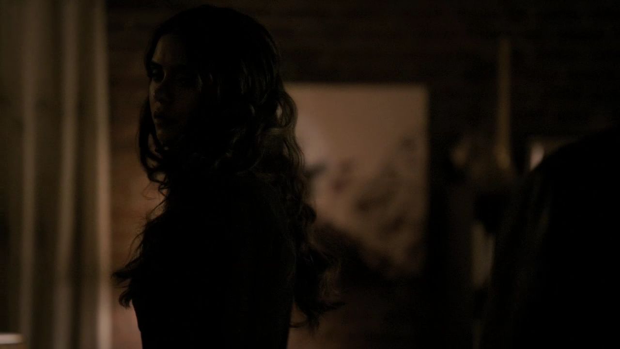 221VampireDiaries0068.jpg