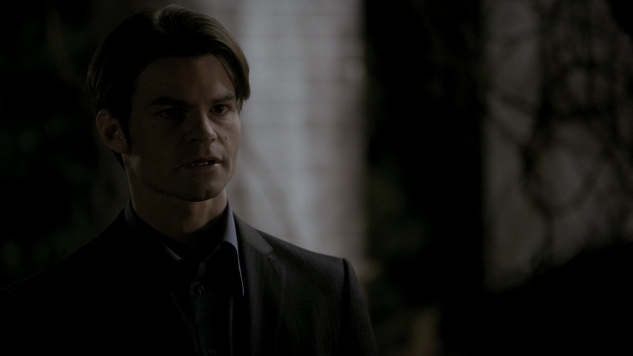 221VampireDiaries0232.jpg